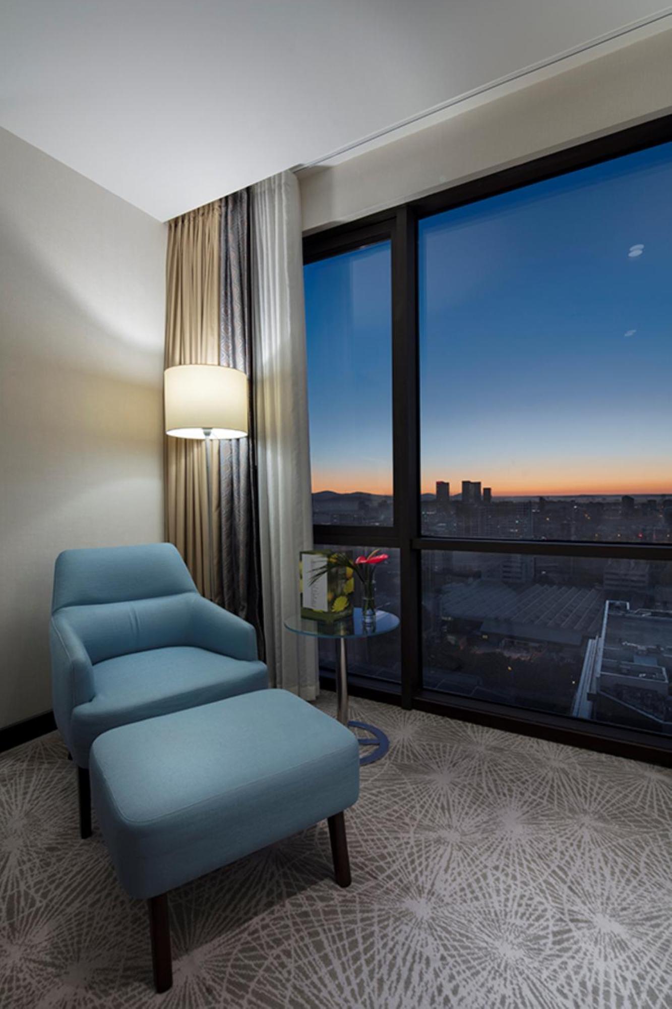Отель Doubletree By Hilton Istanbul Umraniye Номер фото
