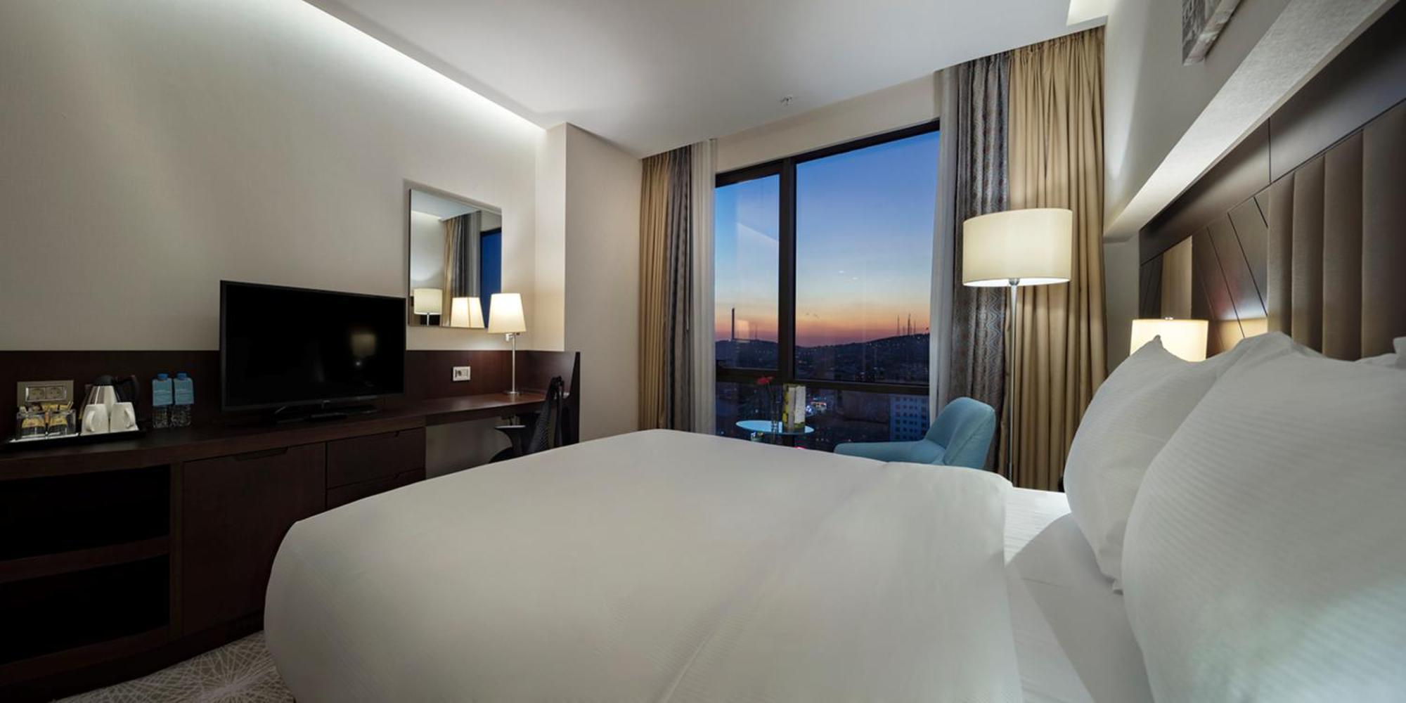 Отель Doubletree By Hilton Istanbul Umraniye Номер фото