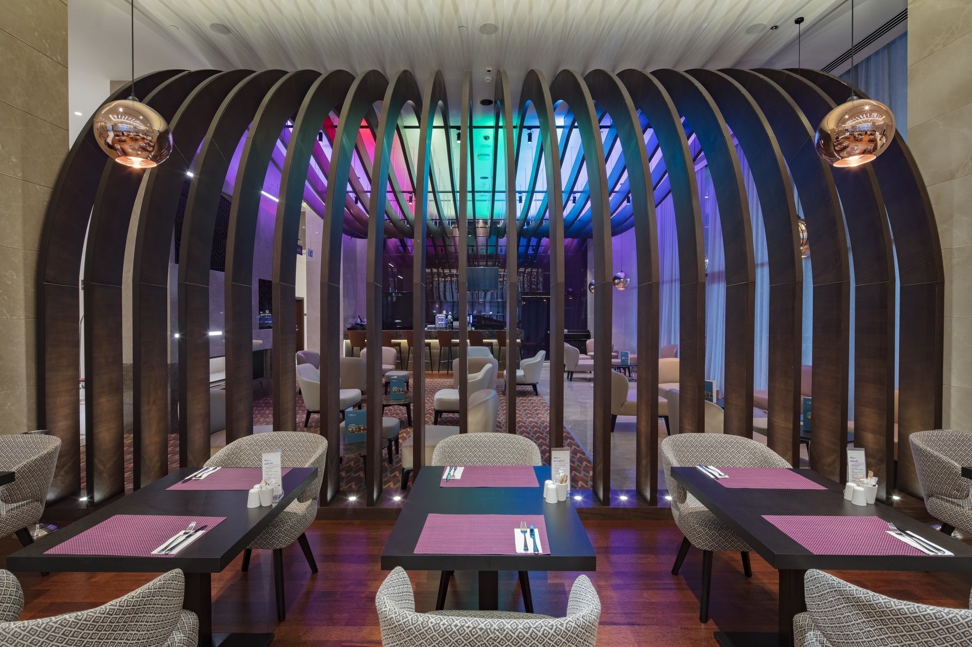 Отель Doubletree By Hilton Istanbul Umraniye Экстерьер фото The interior of the restaurant
