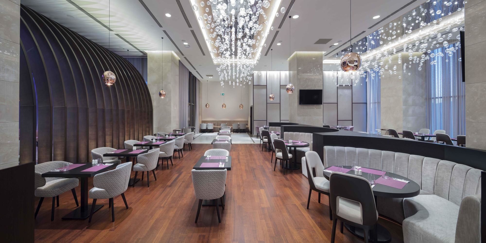 Отель Doubletree By Hilton Istanbul Umraniye Экстерьер фото The interior of the lounge
