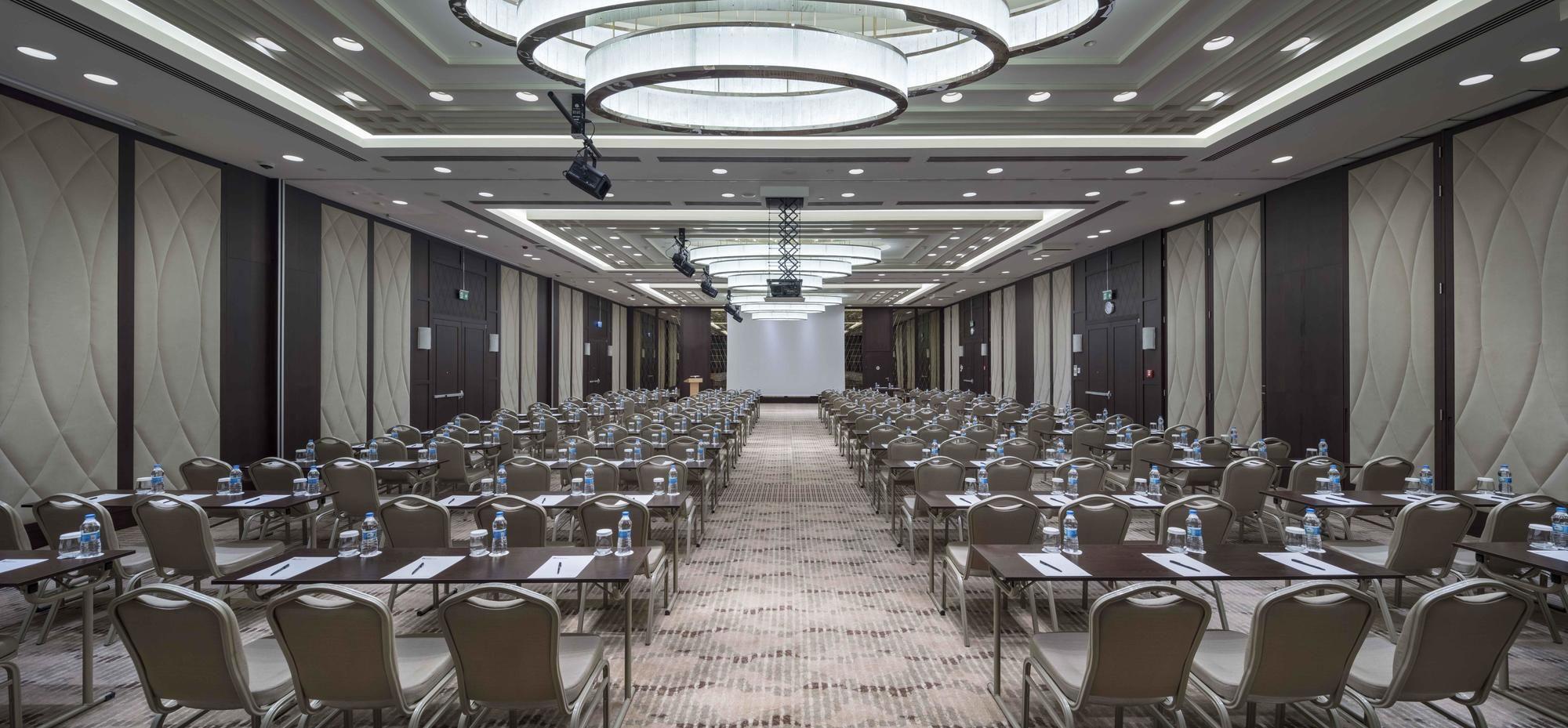 Отель Doubletree By Hilton Istanbul Umraniye Экстерьер фото Meeting room